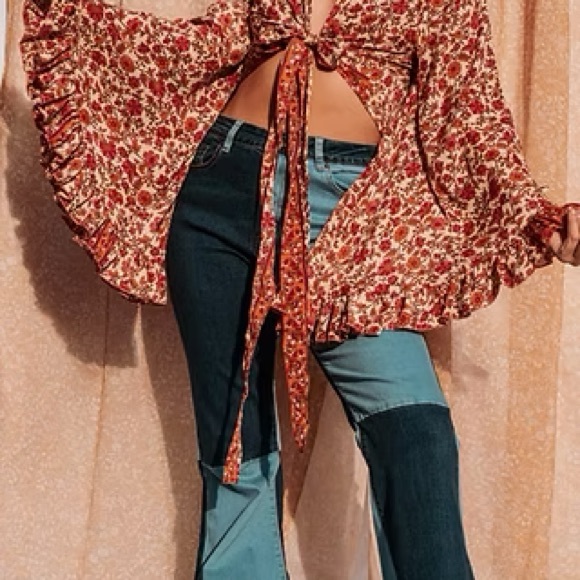 Gardenbelle Shop Tops - Gardenbelle Shop Simona Bell Sleeve Wrap Top Tie Front One Size Plus 70s 60s